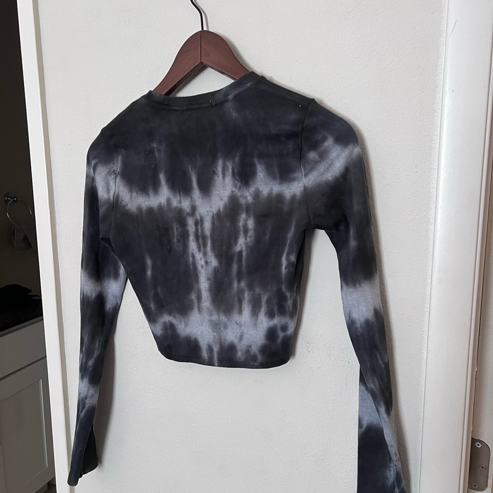 cropped long sleeve tie dye top - Picture 2 of 2